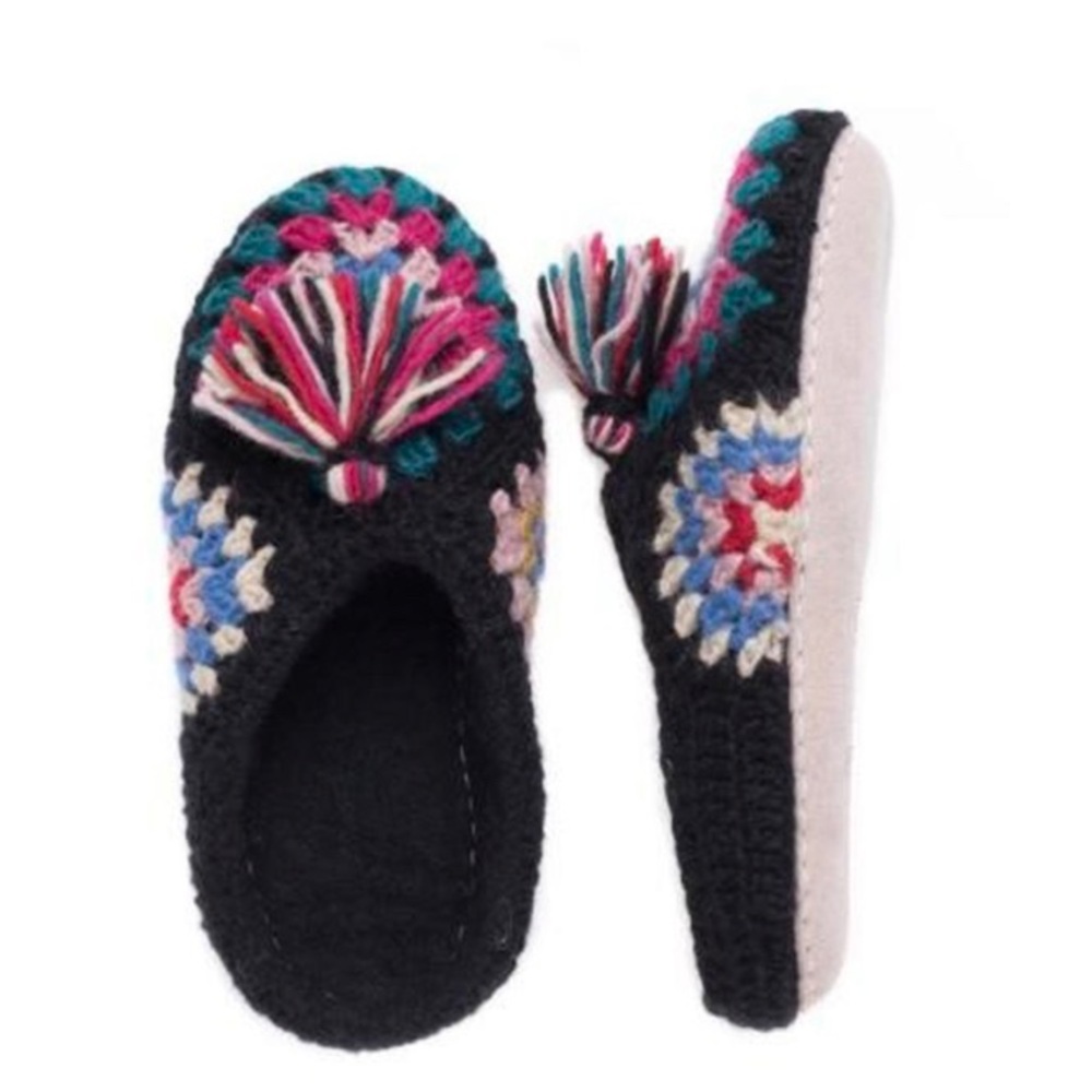 Anthropologie LINDSAY MASON Colorful Crochet Slippers